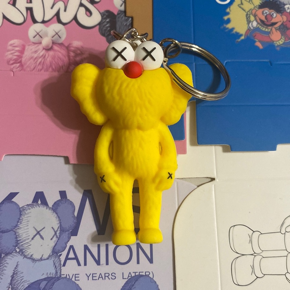 KDOLL Keychain - Picture 1 of 2